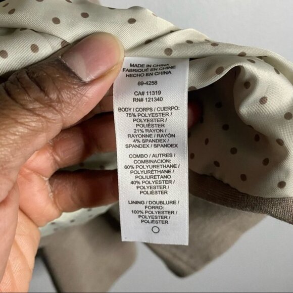 Dynamite Women's Tan Button Front Blazer - Picture 4 of 8